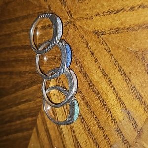 4pc Size 7 Traditional Ring Set.